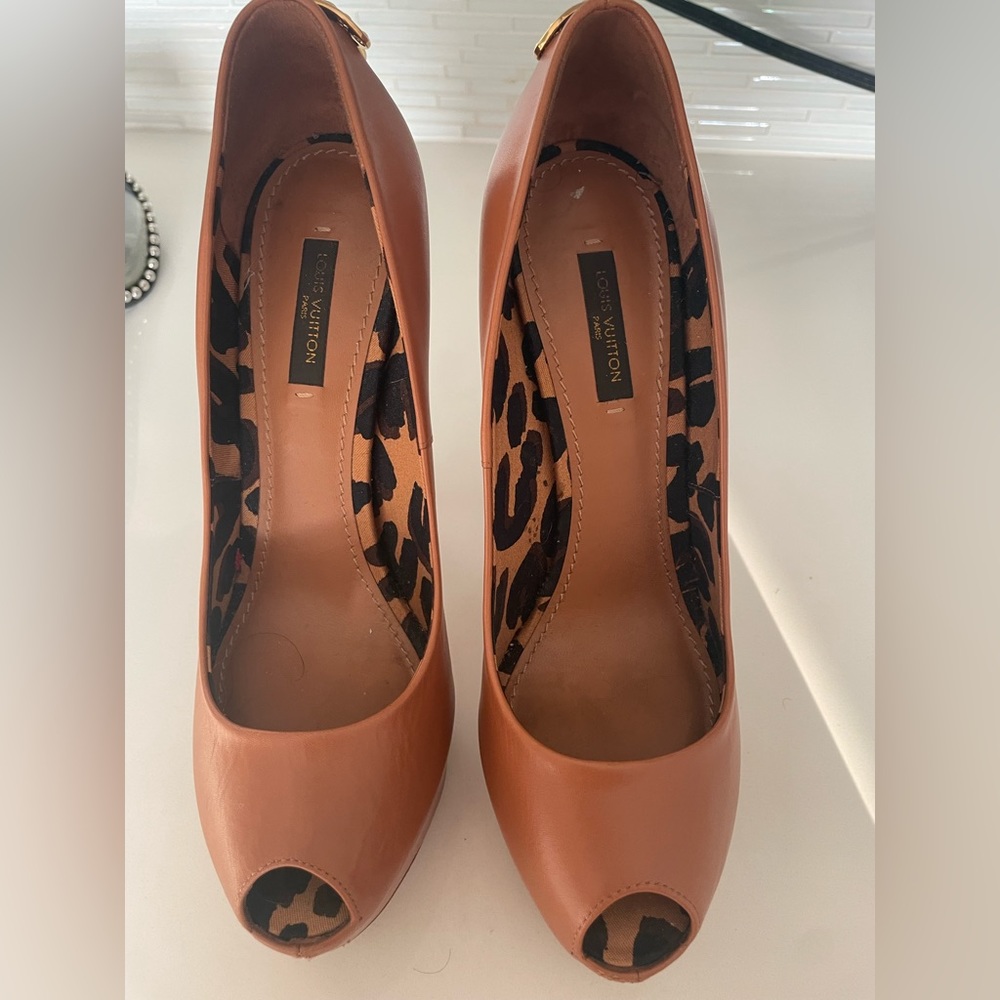 Louis Vuitton Peep Toe Heels (Size 37.5)